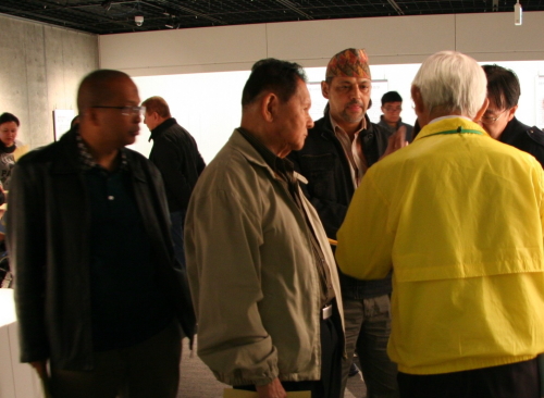 視察後の質疑応答